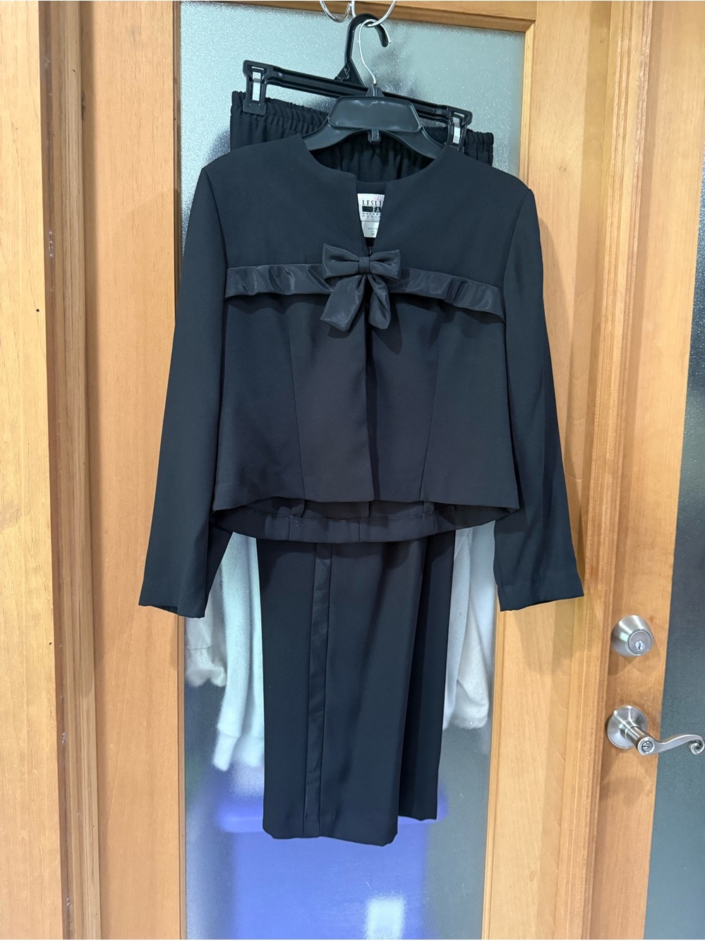 Leslie Faye Black Two-Piece Set with Bow Detail - Jacket Pants - 10P 8P